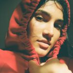 Alizeh Agnihotri Instagram - feeling red 🥀