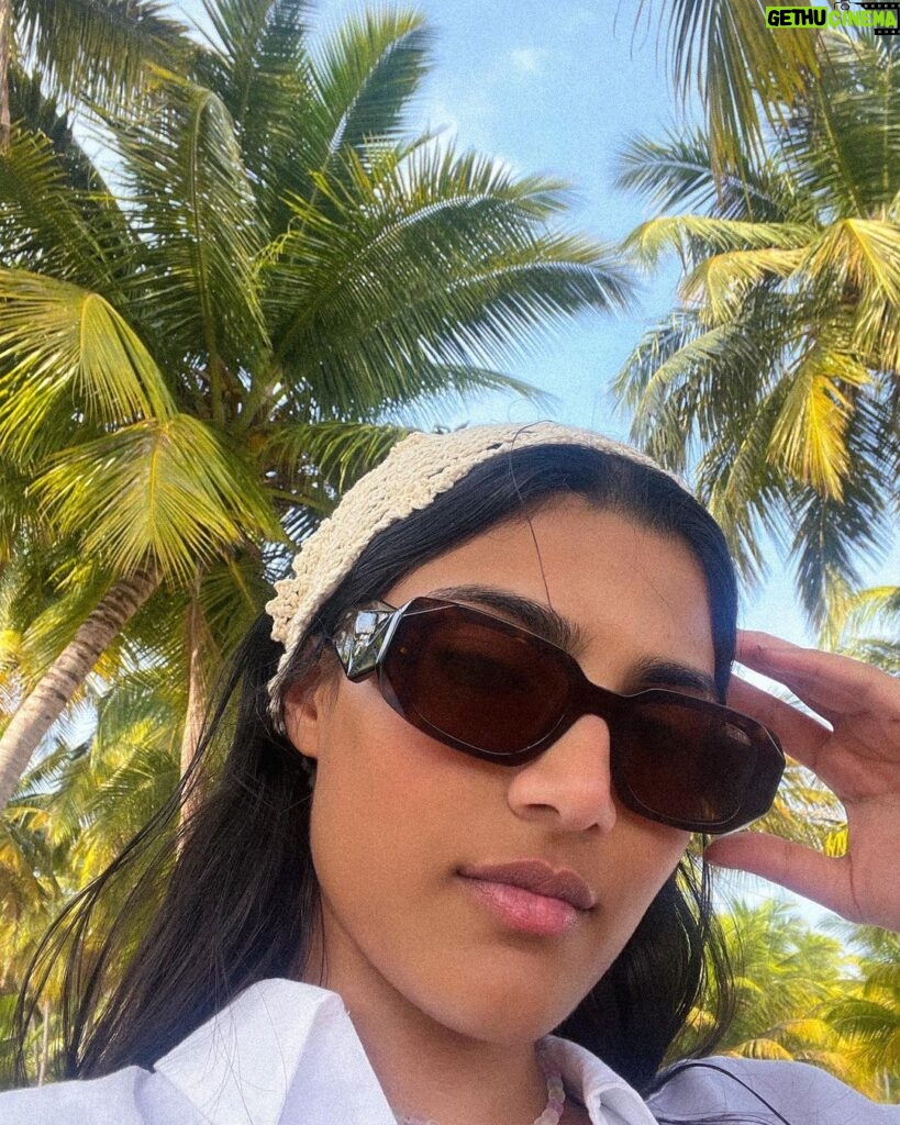 Alizeh Agnihotri Instagram - i’m a beach