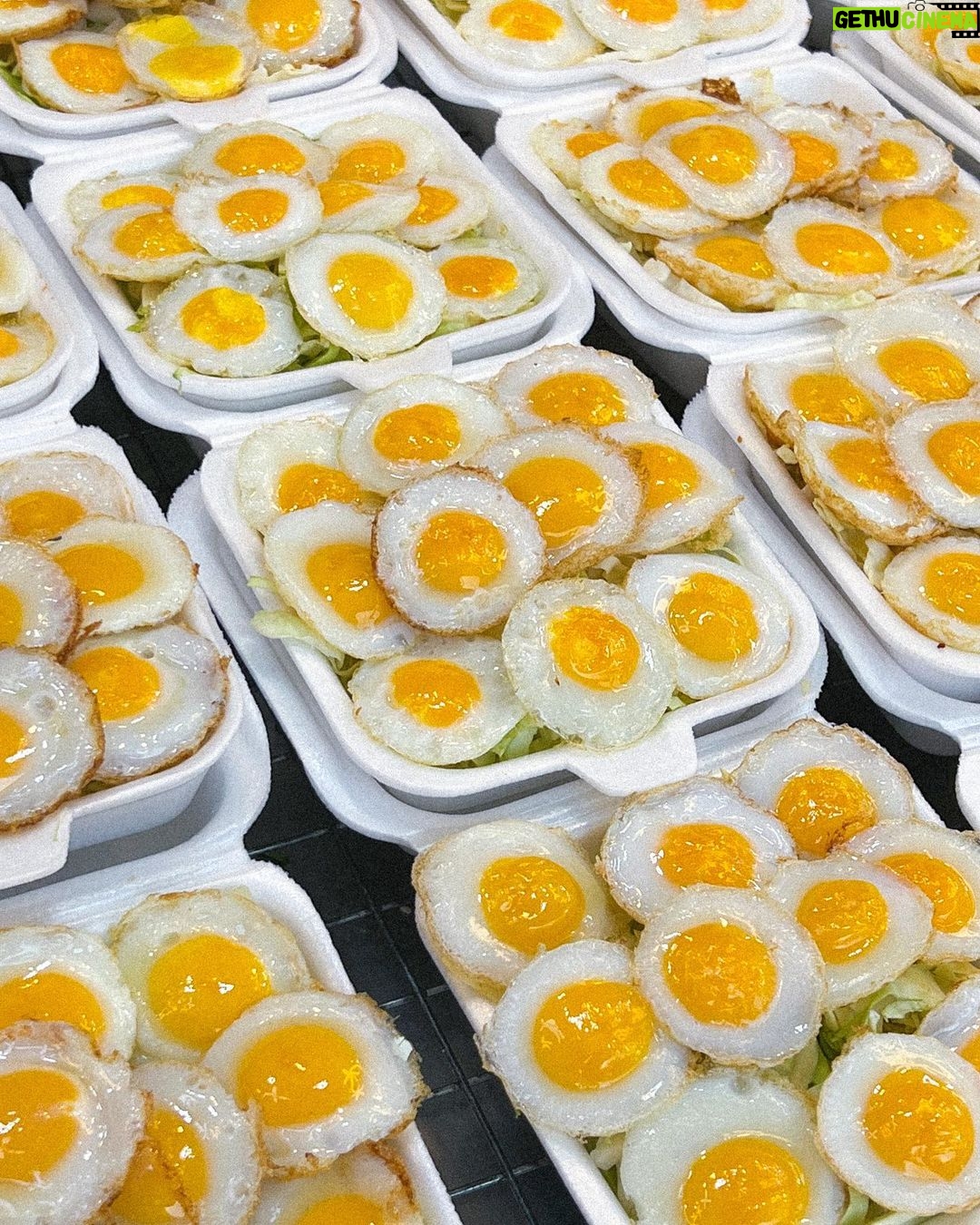 Alizeh Agnihotri Instagram - kap khun खाओ 🥢