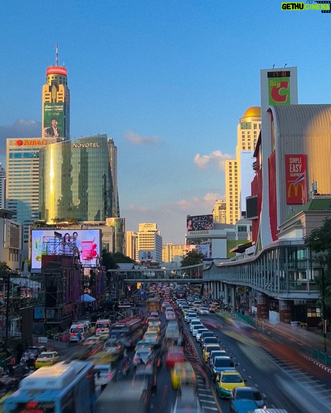 Alizeh Agnihotri Instagram - one night in Bangkok