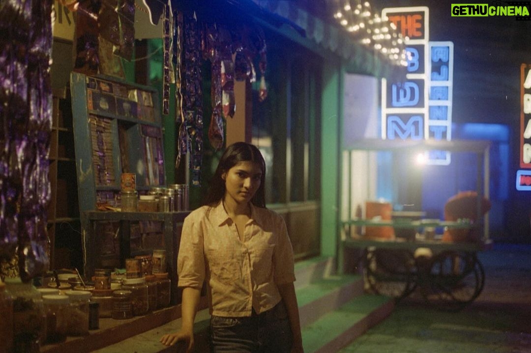 Alizeh Agnihotri Instagram - ext. dhaba - night