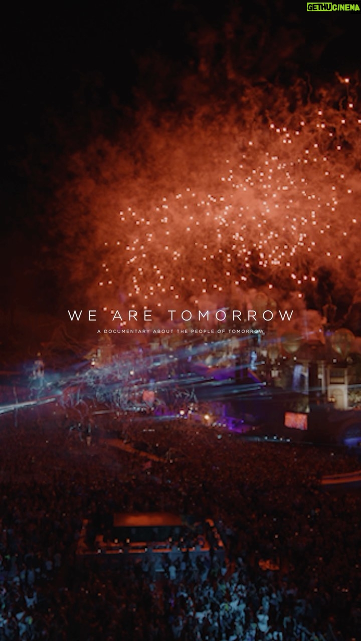 Alok Instagram - Tomorrowland presents: We Are Tomorrow. An emotional and authentic documentary about four People of Tomorrow, including the Brazilian DJ @alok. The full docu will be revealed on September, 21. Together with @amazonmusic. Tomorrowland apresenta: ‘We Are Tomorrow’. Um documentário autêntico e emocionante sobre a história de quatro ‘People of Tomorrow’, incluindo o DJ e produtor brasileiro Alok. O lançamento será feito no dia 21 de setembro em parceria com Amazon Music.