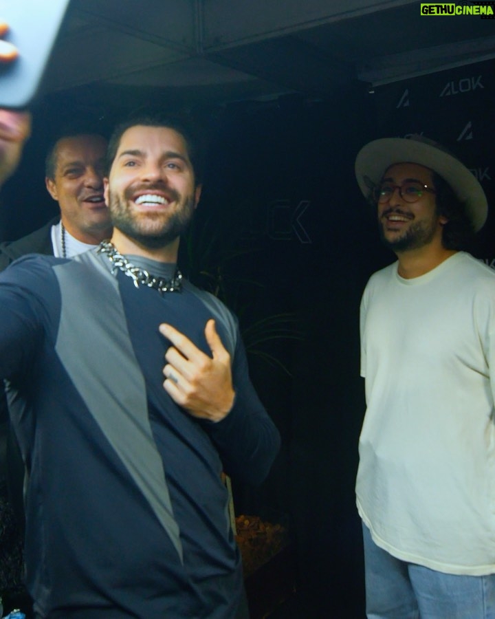 Alok Instagram - Itaqua + Bsb + Araçatuba + Itú + Pirajuba ✅ September 14 - UN Panel ‘The Future is Ancestral’ ONU, NYC 🇺🇸
September 15 - Marquee, NYC 🇺🇸 September 16 - LIV, Miami 🇺🇸
September 21 - Itupeva 🇧🇷 September 22 - (Private event) 🇧🇷
October 11 - Itabuna 🇧🇷 October 12 - Ouro Branco 🇧🇷
October 14 - Tomorrowland Brasil 🇧🇷 October 27 - BOO! Seattle 🇺🇸 October 28 - Vancouver 🇨🇦