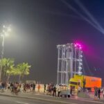 Alok Instagram - Deslize a tela para + infos 👉🏼 With over 900 police officers on the streets, Alok's "Show of the Century" will have a strong security setup with 20 watchtowers and 16 checkpoint areas for bag checks with metal detectors spread across Copacabana. There will be: 900 police officers; 20 observation towers; 43 vehicles; 4 tents and 5 all-terrain vehicles on the sand strip; Special group performances, such as BPChoque, BPTur, actions with dogs, and mounted police; 7 fixed cabins; Aerial Mobile Group (GAM) action in monitoring with drones. Idealizado e produzido por SRCOM, o “Show do Século” (em comemoração aos 100 anos do @belmondcopacabanapalace e aniversário do Alok) é apresentado pela @gwmbrasil e conta com o patrocínio de Ágora Investimentos, Vivo, Diamond Cars e Secretaria de Cultura e Economia Criativa do Estado do Rio de Janeiro, através da Lei Estadual de Incentivo à Cultura. Apoio institucional de Copacabana Palace A Belmond Hotel, RioTur, Prefeitura do Rio, TurisRio e Secretaria de Estado de Turismo do Rio de Janeiro. A 2W Ecobank é a parceira de sustentabilidade e as rádios oficiais do evento são Mix Rio FM e Rádio Globo 98,1 FM. O esquema de segurança será semelhante ao do réveillon do Rio de Janeiro. 26 de agosto, das 20 às 22 horas na praia de Copacabana. Transmissão ao vivo pelo @globoplay e @multishow, com melhores momentos na @tvglobo após Jungle Fight. Vídeos: @lucianoalma @eusilvialeticiamakeup @jose_bouzon.rio @jacksonbraga1 @danicr10 @f.ferreira__ @stefanoguidaperdigao Obs.: Apenas a primeira imagem em português é do Jornal Extra. A segunda imagem foi produzida com informações oficiais dos órgãos de segurança pública. Copacabana, Rio de Janeiro