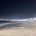 Alok Instagram - Deslize a tela para + infos 👉🏼 With over 900 police officers on the streets, Alok's "Show of the Century" will have a strong security setup with 20 watchtowers and 16 checkpoint areas for bag checks with metal detectors spread across Copacabana. There will be: 900 police officers; 20 observation towers; 43 vehicles; 4 tents and 5 all-terrain vehicles on the sand strip; Special group performances, such as BPChoque, BPTur, actions with dogs, and mounted police; 7 fixed cabins; Aerial Mobile Group (GAM) action in monitoring with drones. Idealizado e produzido por SRCOM, o “Show do Século” (em comemoração aos 100 anos do @belmondcopacabanapalace e aniversário do Alok) é apresentado pela @gwmbrasil e conta com o patrocínio de Ágora Investimentos, Vivo, Diamond Cars e Secretaria de Cultura e Economia Criativa do Estado do Rio de Janeiro, através da Lei Estadual de Incentivo à Cultura. Apoio institucional de Copacabana Palace A Belmond Hotel, RioTur, Prefeitura do Rio, TurisRio e Secretaria de Estado de Turismo do Rio de Janeiro. A 2W Ecobank é a parceira de sustentabilidade e as rádios oficiais do evento são Mix Rio FM e Rádio Globo 98,1 FM. O esquema de segurança será semelhante ao do réveillon do Rio de Janeiro. 26 de agosto, das 20 às 22 horas na praia de Copacabana. Transmissão ao vivo pelo @globoplay e @multishow, com melhores momentos na @tvglobo após Jungle Fight. Vídeos: @lucianoalma @eusilvialeticiamakeup @jose_bouzon.rio @jacksonbraga1 @danicr10 @f.ferreira__ @stefanoguidaperdigao Obs.: Apenas a primeira imagem em português é do Jornal Extra. A segunda imagem foi produzida com informações oficiais dos órgãos de segurança pública. Copacabana, Rio de Janeiro