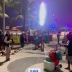 Alok Instagram - Deslize a tela para + infos 👉🏼 With over 900 police officers on the streets, Alok's "Show of the Century" will have a strong security setup with 20 watchtowers and 16 checkpoint areas for bag checks with metal detectors spread across Copacabana. There will be: 900 police officers; 20 observation towers; 43 vehicles; 4 tents and 5 all-terrain vehicles on the sand strip; Special group performances, such as BPChoque, BPTur, actions with dogs, and mounted police; 7 fixed cabins; Aerial Mobile Group (GAM) action in monitoring with drones. Idealizado e produzido por SRCOM, o “Show do Século” (em comemoração aos 100 anos do @belmondcopacabanapalace e aniversário do Alok) é apresentado pela @gwmbrasil e conta com o patrocínio de Ágora Investimentos, Vivo, Diamond Cars e Secretaria de Cultura e Economia Criativa do Estado do Rio de Janeiro, através da Lei Estadual de Incentivo à Cultura. Apoio institucional de Copacabana Palace A Belmond Hotel, RioTur, Prefeitura do Rio, TurisRio e Secretaria de Estado de Turismo do Rio de Janeiro. A 2W Ecobank é a parceira de sustentabilidade e as rádios oficiais do evento são Mix Rio FM e Rádio Globo 98,1 FM. O esquema de segurança será semelhante ao do réveillon do Rio de Janeiro. 26 de agosto, das 20 às 22 horas na praia de Copacabana. Transmissão ao vivo pelo @globoplay e @multishow, com melhores momentos na @tvglobo após Jungle Fight. Vídeos: @lucianoalma @eusilvialeticiamakeup @jose_bouzon.rio @jacksonbraga1 @danicr10 @f.ferreira__ @stefanoguidaperdigao Obs.: Apenas a primeira imagem em português é do Jornal Extra. A segunda imagem foi produzida com informações oficiais dos órgãos de segurança pública. Copacabana, Rio de Janeiro