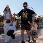 Alok Instagram - Holidays in family ♥️♥️♥️ @universaldestinationsbrasil
