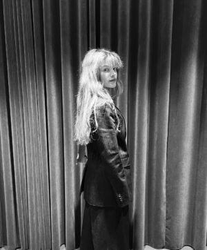 Alva Bratt Instagram - ~~~; 25 år gammal… ;~~
idag 🦋🦋🦋 ett kvarts sekel !
tack för alla fina gratulationer ♥️
