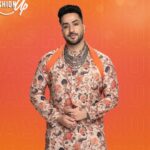 Aly Goni Instagram - Are you all ready to witness style swap of the season? Catch how my favourite @jasminbhasin2806 got me sangeet ready on the latest episode of Amazon Fashion Up Season 3! #AmazonFashionUpS3 #HarPalFashionable #SuprisinglyFashionable #AmazonIndia #FashionOnAmazon This ?