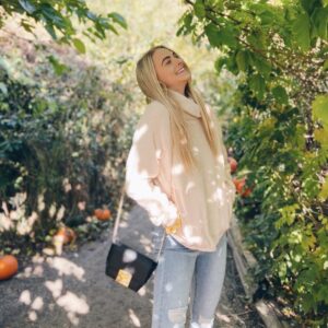 Alyssa Trask Instagram - Never want fall to end🍂🙈