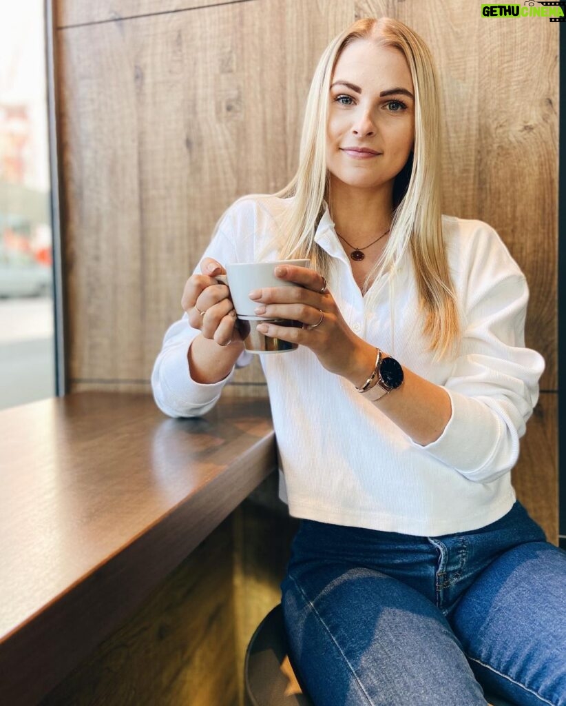 Alyssa Trask Instagram - Valentines month has arrived which means treating yourself with @danielwellington limited edition “I love you” engraved bracelet❤ I’ve even got a promo code “ALLYTRASK” which gives you guys 15% off all orders as well as free gift wrapping! Happy shopping lovelies💋 #danielwellington #fromDWwithlove #ad