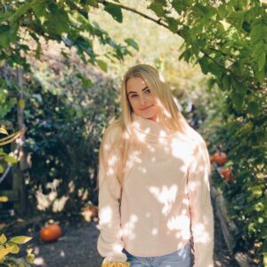 Alyssa Trask Instagram - Never want fall to end🍂🙈