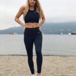 Alyssa Trask Instagram - How I feel wearing my @stronger apparel😁 Absolutely love this set! Use my code “trask20” to get a 20% off discount when you shop online💙