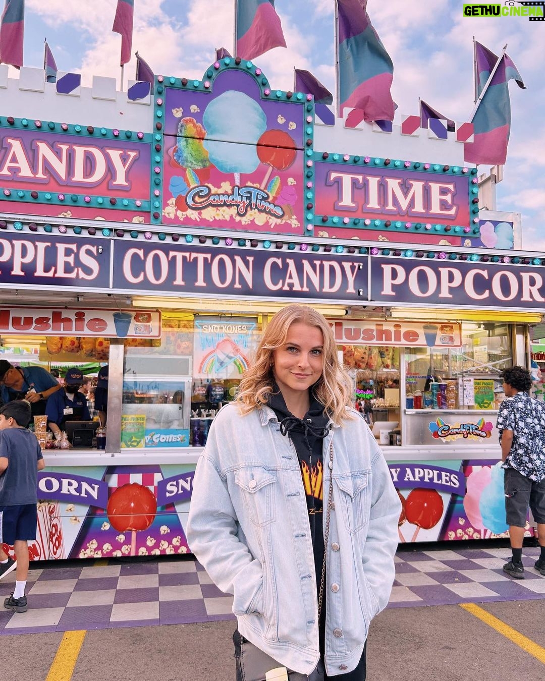 Alyssa Trask Instagram - A little sweet, a little salty🍭🍿 CNE Toronto
