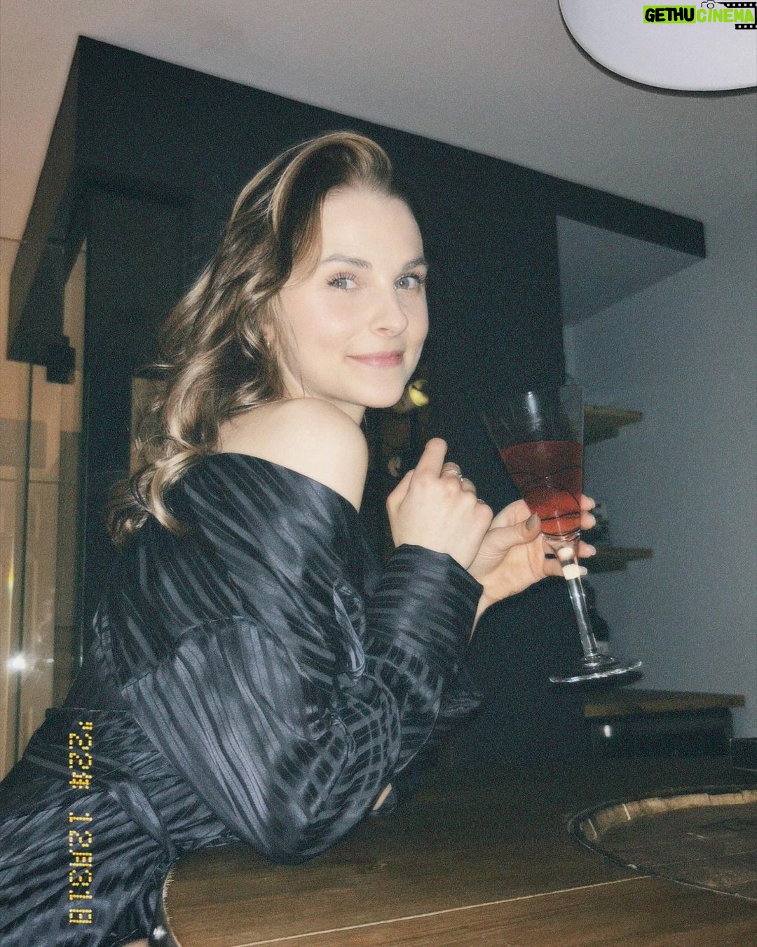Alyssa Trask Instagram - Entering my 2023 era🥂🤍