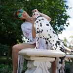 Amanda Cerny Instagram - Drop everything and enjoy the Florida weather kinda day🥰 life is short. Remember to really enjoy it , pet a pup, and spread love and kindness wherever you go.