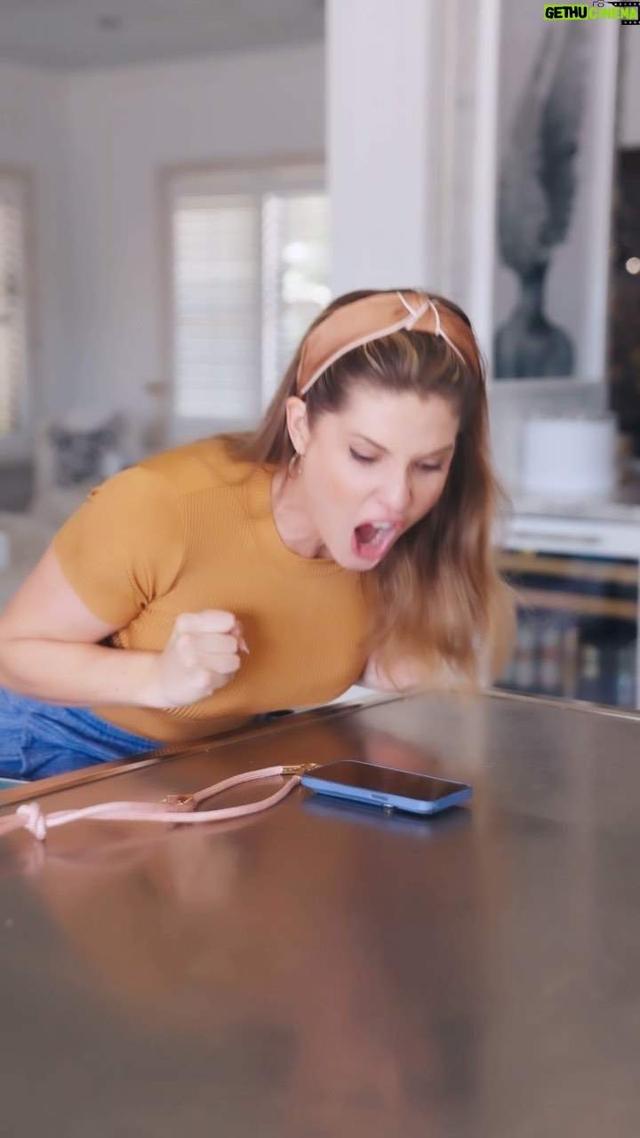 Amanda Cerny Instagram - Whyyyyyyyyy do they do this?!????