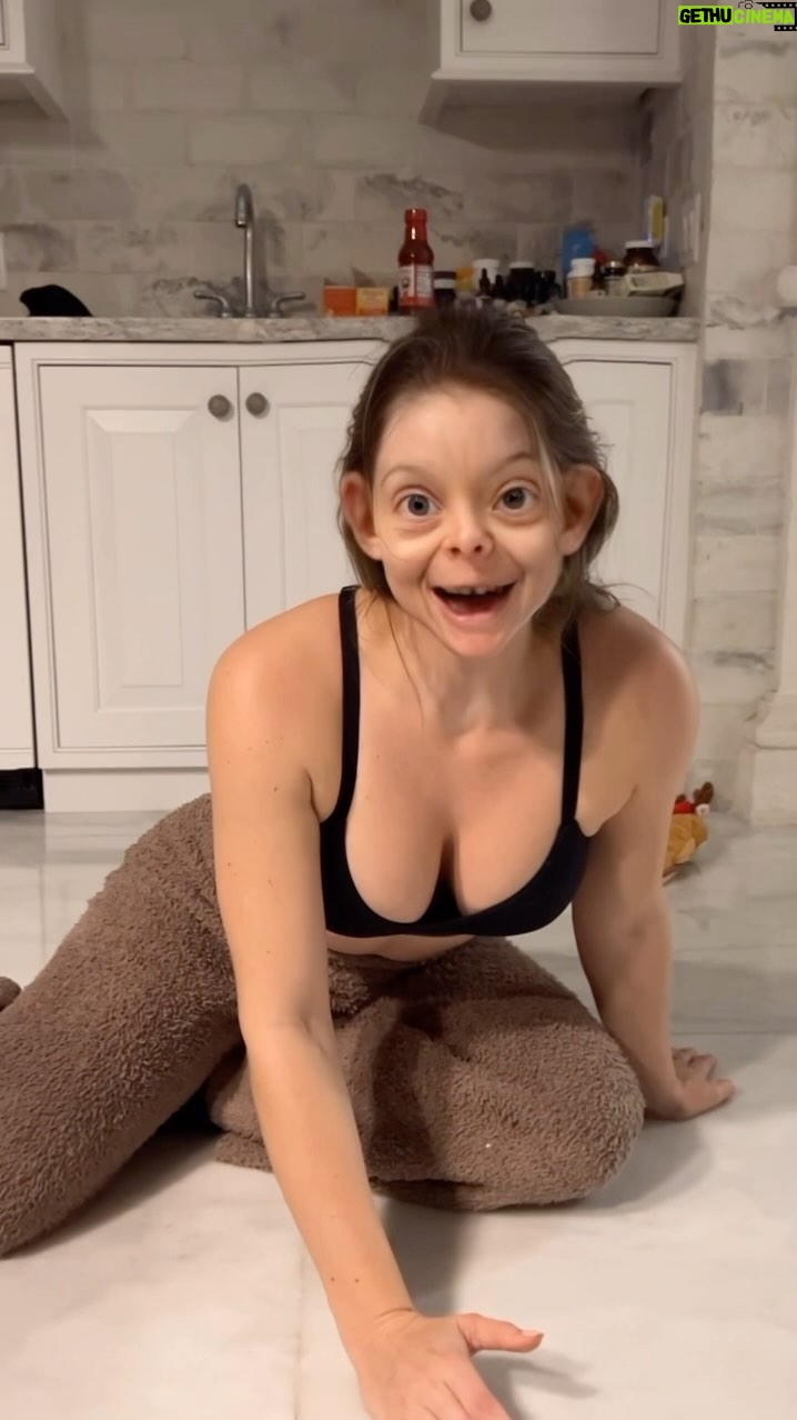Amanda Cerny Instagram - Asked Johannes to help me film a New years video later and this is when, where and how he decided to do it …. 😑✨#happynewyear #nye2024 #newyearsresolution