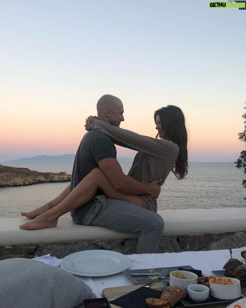 Amanda Cerny Instagram - I think we just got you pregnant 😂 😈 @johannesbartl Mykonos, Greece