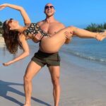 Amanda Cerny Instagram - Teamwork makes the dream work🍑 like it When you see it 😂😂😂😂