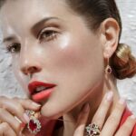 Amanda Cerny Instagram - #AD The most wonderful time of the year is approaching with all its joy, warmth, and glow. 🎄And you know my favorite way to glow is always with @glamira🌟. Check out their website and my selection Amanda Cerny x GLAMIRA for some Christmas shopping to get your loved ones little pieces of happiness and glow.