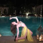 Amanda Cerny Instagram - Cool…My back hurts.