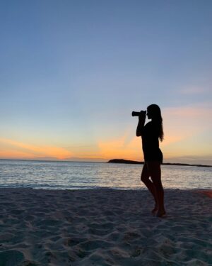 Amanda Cerny Instagram - Home suhhhweeet home ♋️🦀🙋🏻‍♀️ 🌊🏝️👙💙🤟🏼
