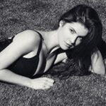 Amanda Cerny Instagram - Happy international women’s day !!! Basking in all that feminine energy 😍😍😍