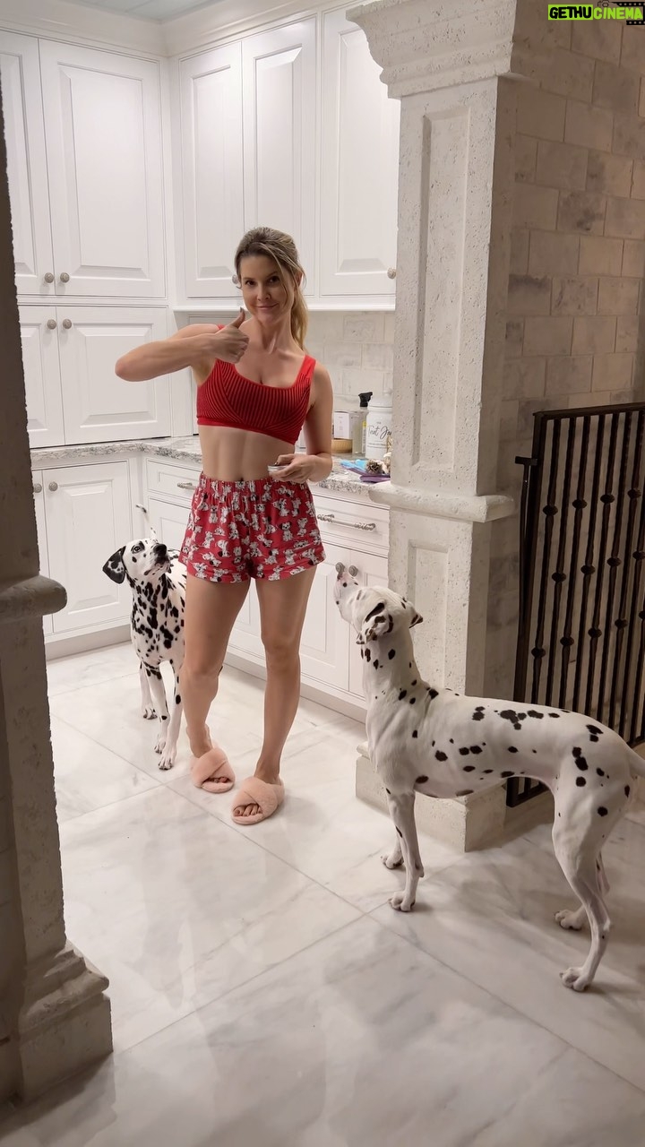 Amanda Cerny Instagram - What would you use this power for that I just unlocked or should i say…unleashed?!! 😍🎉😈