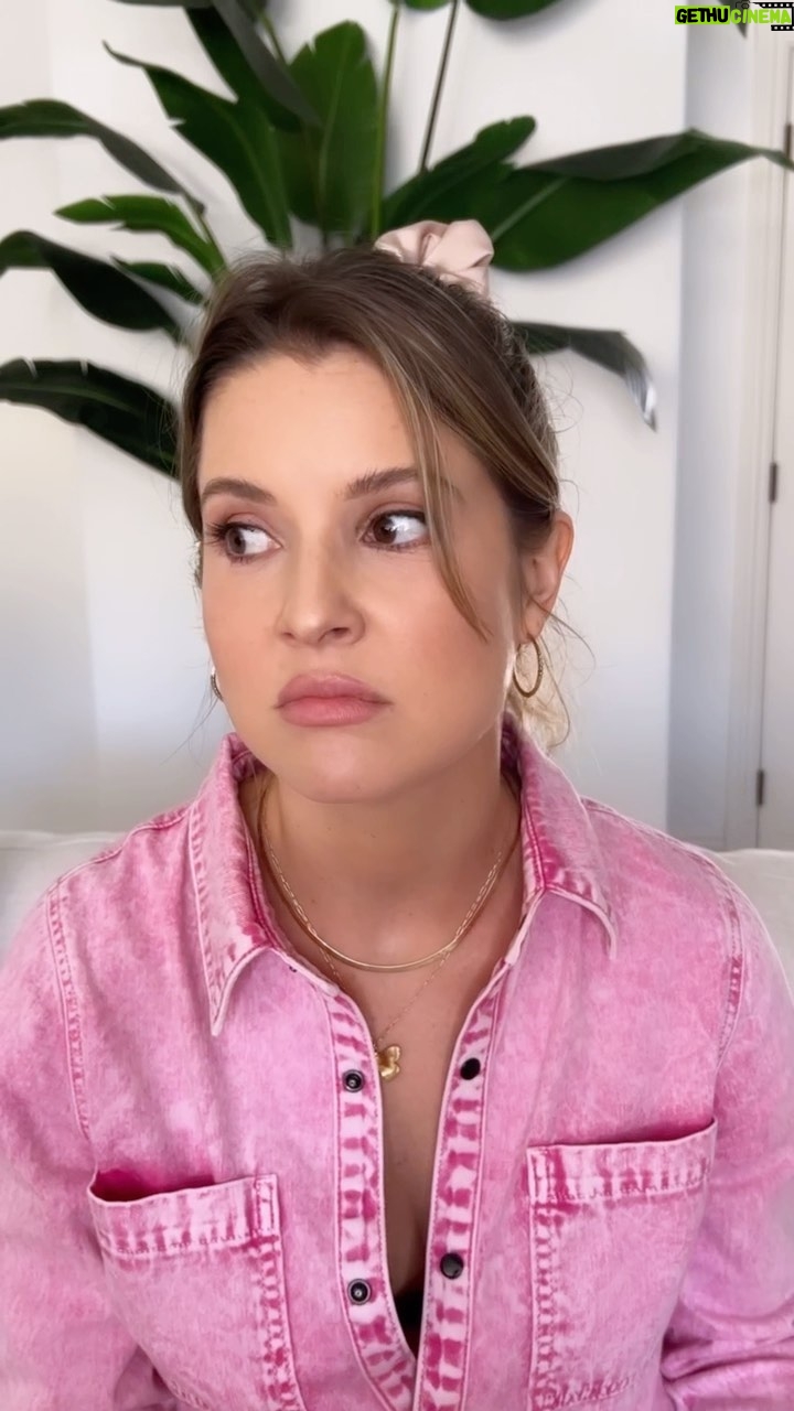 Amanda Cerny Instagram - That’s crazy… @lianev #baby #comedy