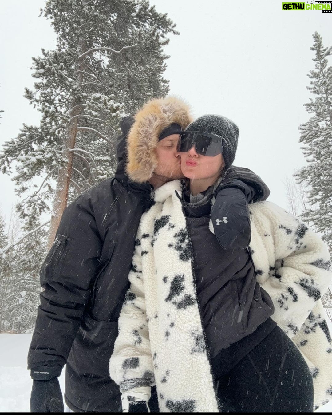 Amanda Cerny Instagram - Florida has entered the chat 🗻🐾 🥶 Breckenridge, Colorado