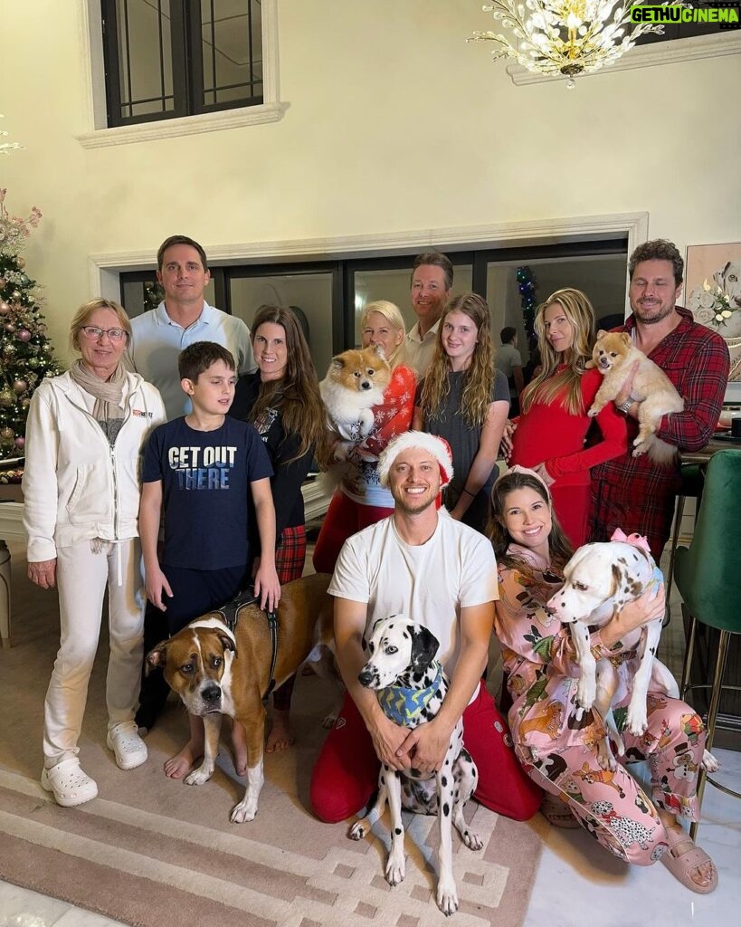 Amanda Cerny Instagram - I’m officially a crazy dog lady 😍😍😍 Merry Christmas from the Cerny Bartl family!!!!🍾 we love youuuuuu to the moon and back