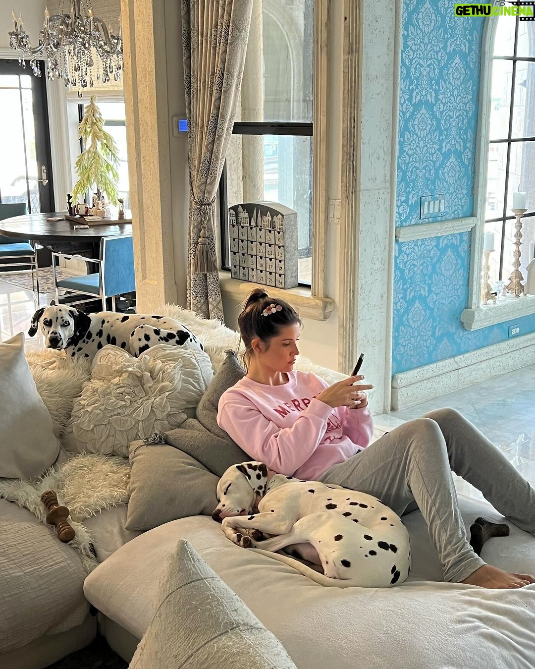 Amanda Cerny Instagram - Family time ❤️🥰 >> Palm Beach, Florida