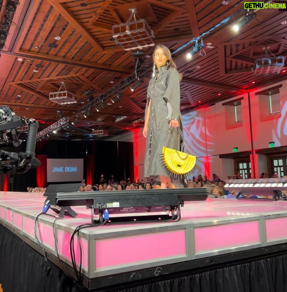 Amber Midthunder Instagram - pilamayaye @j.okuma for having me walk for you at @swaianativefashion 🖤 it’s always such an honor to wear your creations and watch you work. also only the coolest designers play the hu 😌