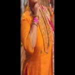 Ambika Ranjankar Instagram - Fun time with your loved ones... Co artists are extended family.... May the smiles, colour and fun continue to be with us all always... #song #holi #holifestival #love #beautiful #festivevibes #instagood #holivibes #happyholi #instagram #creators #creative #fun #color #holisong