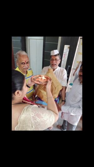 Ambika Ranjankar Instagram - 🌺 गणपती बाप्पा मोरया 🙏

#joy #celebration #bappa #ganpatibappamorya #instagram #creators #creative
