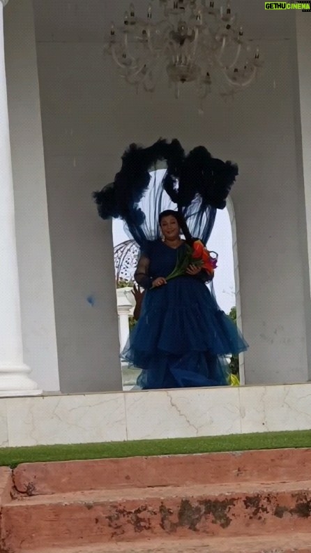 Ambika Ranjankar Instagram - Trends come and go... But style is eternal! #style #stylish #grace #humble #gente #kind #instagram #fireonfire #fire #rain #trends #reelsinsta #reelsinstagram #reelsoftheday #reelswithhasmukhi #fashion #fashionstyle #gown #gowns #blue #colourful #colours #color