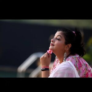 Ambika Ranjankar Instagram - Me to Monday: here I come... Seedha tere paas and Looking ahead for a beautiful, energetic and fruitful week... wishing you all the same 
Happy Monday and a great week ahead everyone💕

#post #instgram #creators #monday #wish #money #mondaymotivation #beautiful #dimensions #conciousness #time #feed