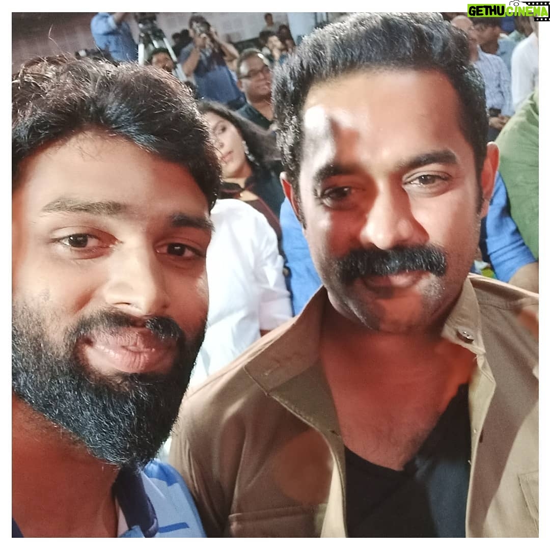 Ameer Vayalar Instagram - With actor Asif Ali @asifali (asif ikka😘🥰🥰) #ameervayalar #asifalifans #asifali #asifalifans #asifalilive #aiswaryalakshmi💓