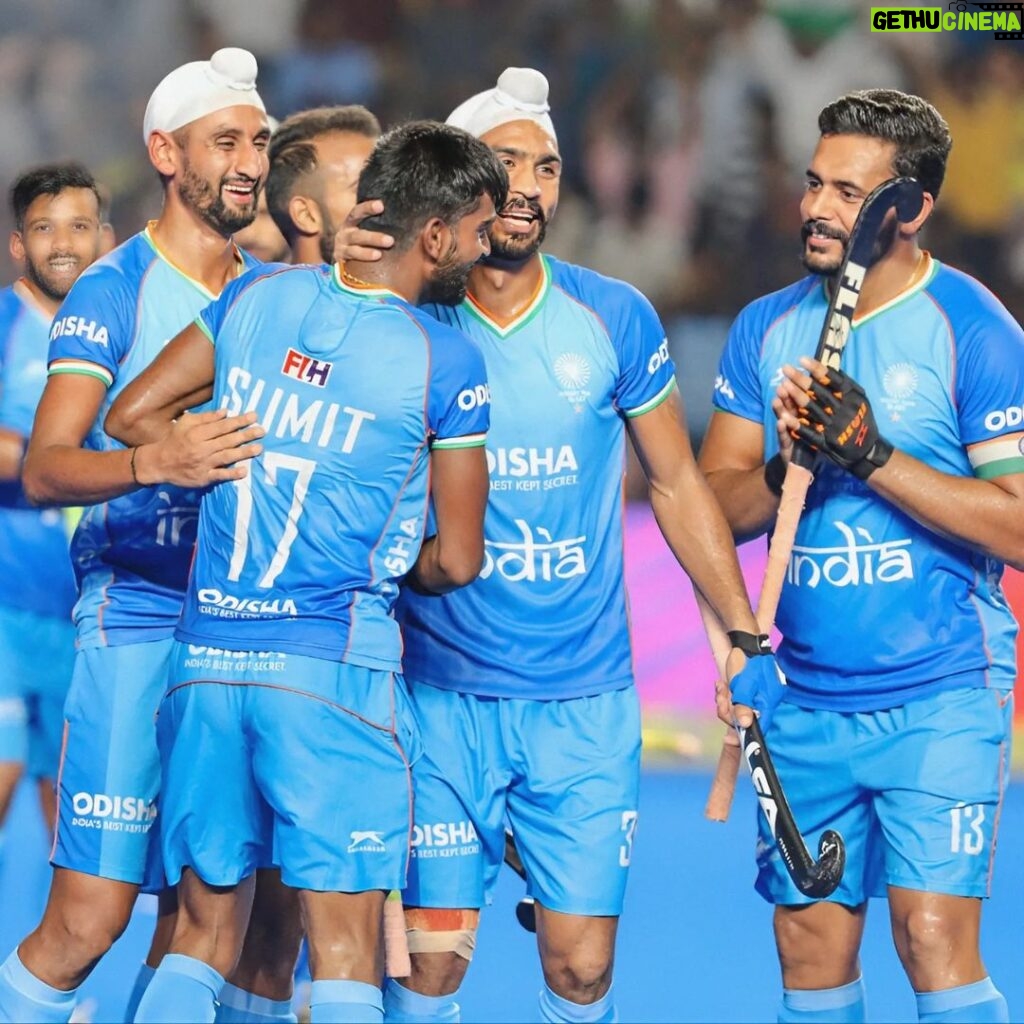 Ameer Vayalar Instagram - Congratulations to our phenomenal Men's Hockey Team on clinching the Asian Championship title. Your unwavering dedication, rigorous training and remarkable determination have brought immense pride to our country. This 4th triumph truly showcases the spirit of Team India. Best wishes for your future endeavors! #TeamIndia #HockeyIndia #Congratulations #indianteam #ProudMoment #india #MensHockeyTeam #AsianChampions #ProudNation