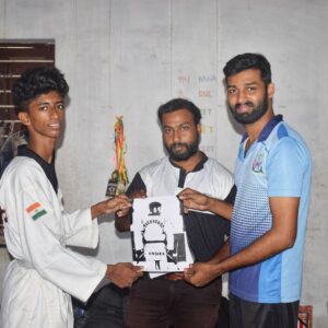 Ameer Vayalar Instagram - His pen creates a magic which makes me magical... Thank you 
 " 𝗦𝗥𝗘𝗘𝗛𝗔𝗥𝗜 " 😘🥰🥰 for make the gifts  memorable... Fills the heart with love... Makes the day successful as a coach
• • • • • • • • • • • • • • • • • • • • •
Special thanks to @aswathi2179 @anvar_taekwondo @manaf.ca.39