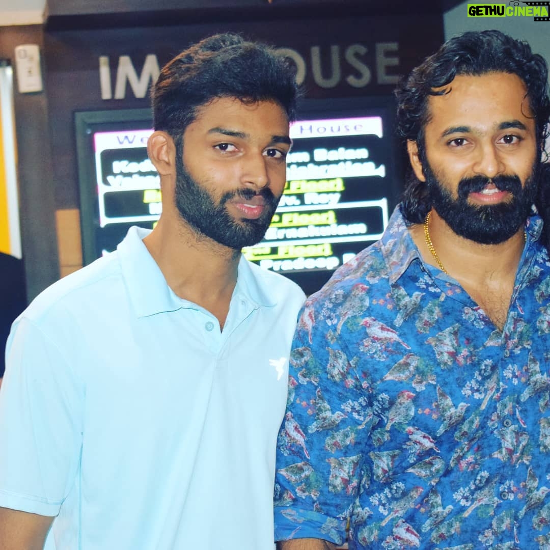 Ameer Vayalar Instagram - With actor Unni chettan ❤❤😍😘😘 (Unni Mukundan) @iamunnimukundan #unnimukundan #unnimukundanfans #unnimukundan_the_superman #ameervayalar