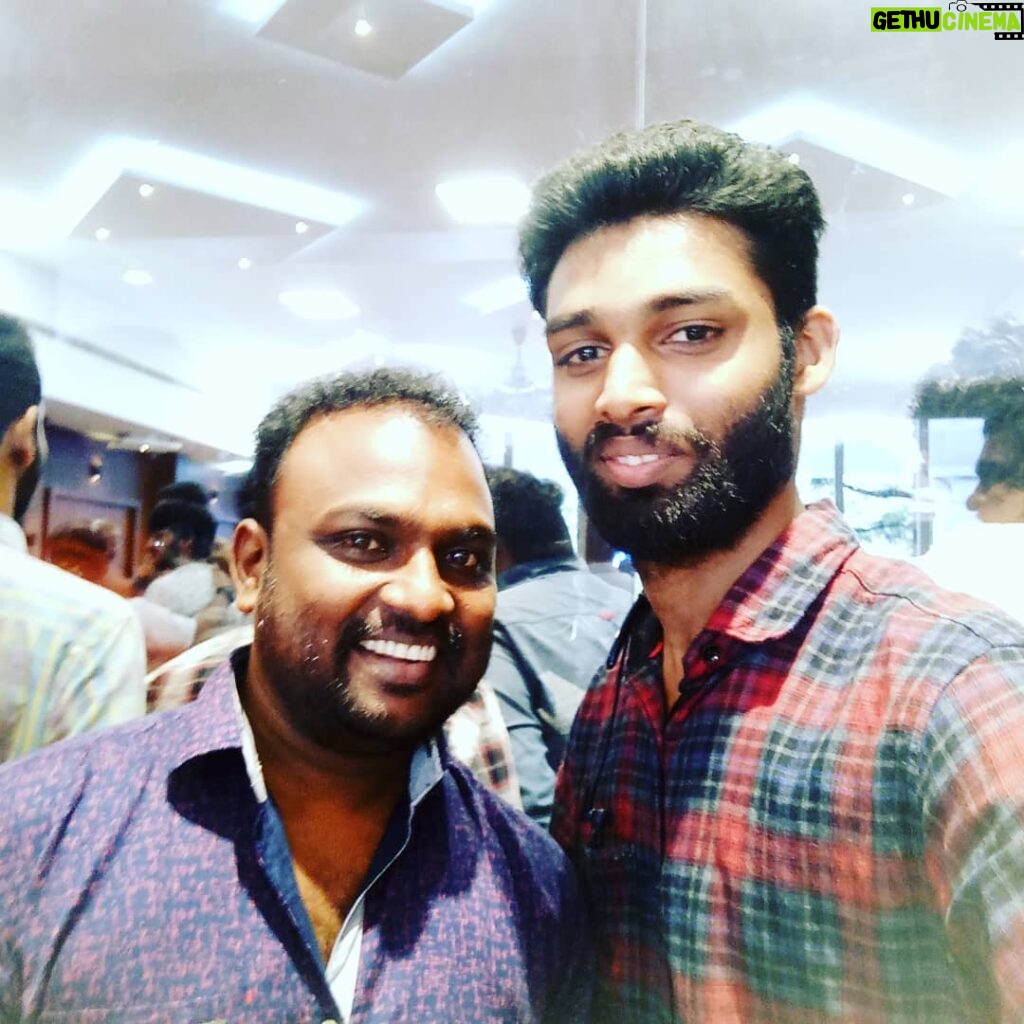 Ameer Vayalar Instagram - With actor #bijukuttan @bijukuttanofficial #ameervayalar