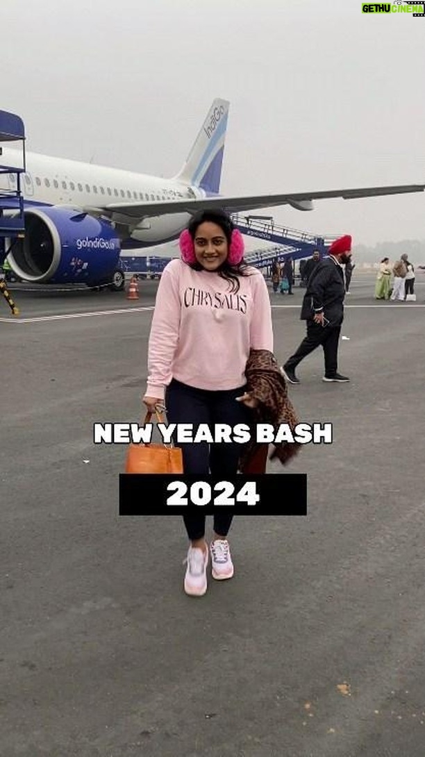 Amika Shail Instagram - Kuch aysa tha mera New Year 2024.. Outfit @amikashailmerchandise . . #AmikaShail #newyear2023 #newyear #2024 #newyearseve #newyears #reels #event #trending #shows #explore