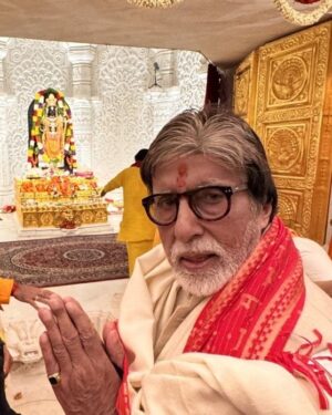 Amitabh Bachchan Instagram - जय सिया राम। !!!🚩🚩🚩