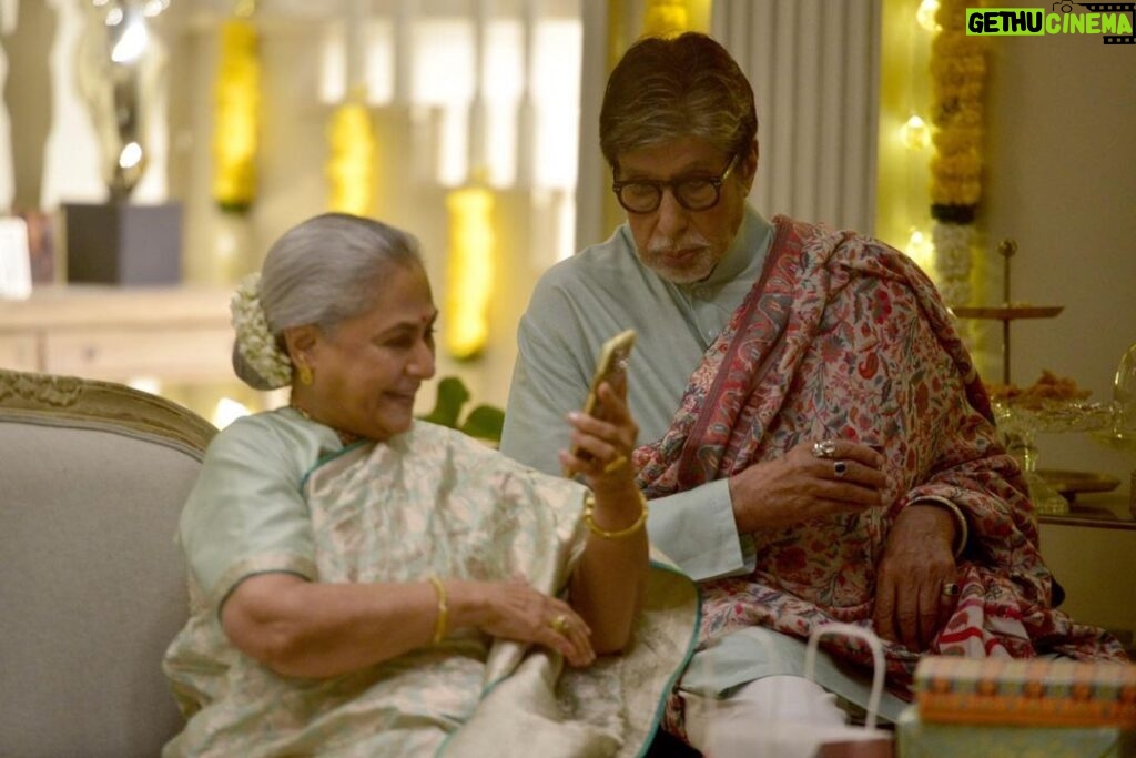 Amitabh Bachchan Instagram - 🎵🎵🎵… when you see a video .. and Mama likes it so .. Papa saying no .. whachya gonna do .. 🎵🎵🎵 .. due respect to Afro Fusion song .. which goes .. “ if you like a woman and your Mama don’t like her .. whachya gonna do “😂😂😂 I just changed the words .. 😂😂