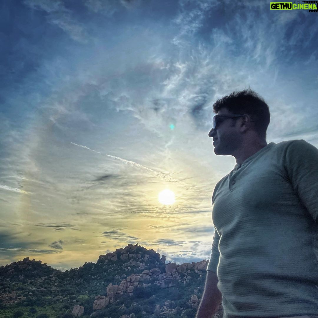 Amoghavarsha - 9.2K Likes - ನಮ್ಮನ್ನು ಬಿಟ್ಟು ಇಷ್ಟು ಬೇಗ ಹೊರಟಿರಲ್ಲ.
ನಿಮ್ಮಂತಹ ಒಳ್ಳೆ ಮಾರ್ಗದರ್ಶಕ, ಸ್ನೇಹತರನ್ನು ಕಳೆದುಕೊಂಡ ದುಃಖ ಹೇಳಲಾಗದು
ನೀವು ನಮ್ಮಲ್ಲಿ ಎಂದಿಗೂ ಮಿನುಗುವ ತಾರೆ
Gone too soon. A friend, mentor - the loss cannot be expressed. But you’ll always remain with us as a shining star
