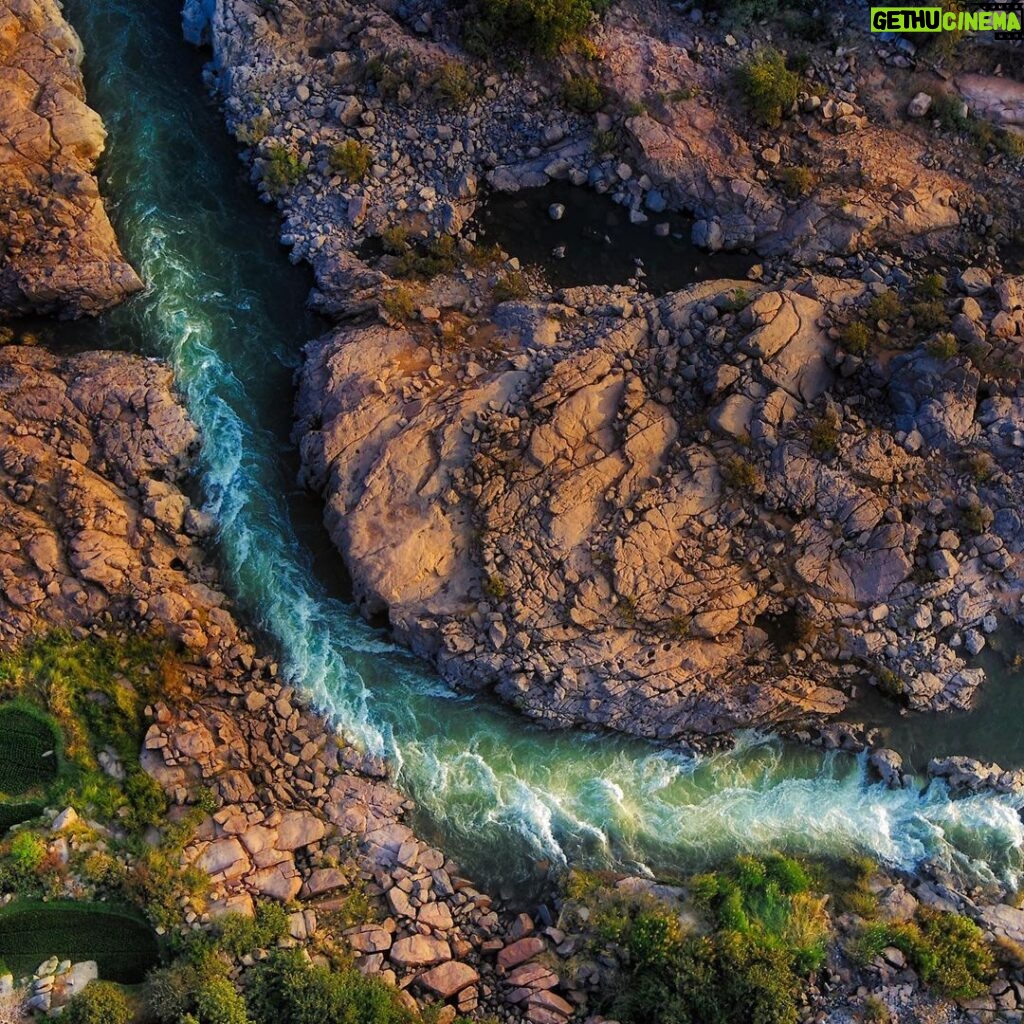Amoghavarsha Instagram - Tungabhadra river runs through history landscape of Hampi. A home to ancient lore and natural history #river #rivers #hampi #earthpix #karnataka #india #aerial #dji #inspire2