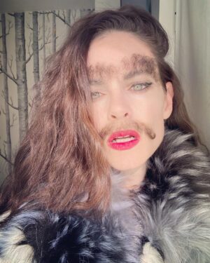 Amy Bailey Instagram - follow me on toktik where I have 500 billion followers and update sexy content every hour