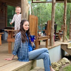Amy Bailey Instagram - Thank you @jenniejacques1 for inviting me to the virtual tea party to raise awareness for Chronic Fatigue Syndrome 🫖💙

(I had a mini stalker who insisted on crashing the party🐣)

Please visit @jenniejacques1 page and check out her hard work in supporting research for this dehabilitating disease.
You can simply donate what you’d pay for a cuppa tea & piece of cake at the link in @jenniejacques1 bio to learn more about #postviralfatiguesyndrome and
@openmedf 💙

#mecfsawareness #mecfs #mecfsawarenessday 

#bluesunday2021 #teapartyforME2021 @teapartyform.e